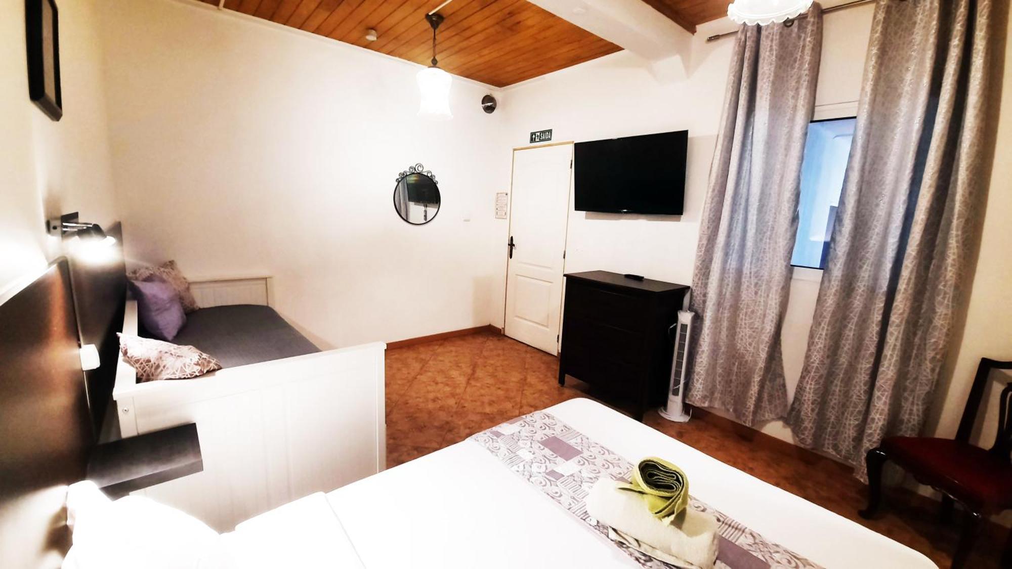 Guesthouse Of Alcobaça Szoba fotó